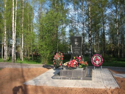 Памятник Герою Советского Союза Гаврилову Федору Гавриловичу.