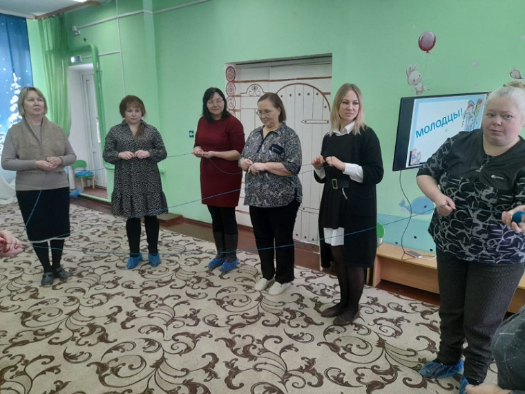 Сотрудники ОГИБДД МОМВД России «Старорусский» провели обучающие семинары для педагогов дошкольных образовательных организаций.