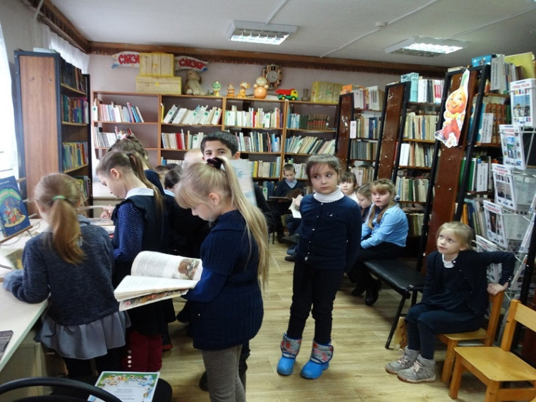 Юные читатели посетили центральную районную библиотеку.